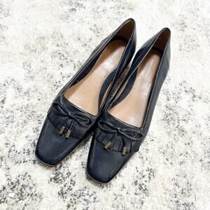 Naturalizer Black Leather Low Heel Loafers